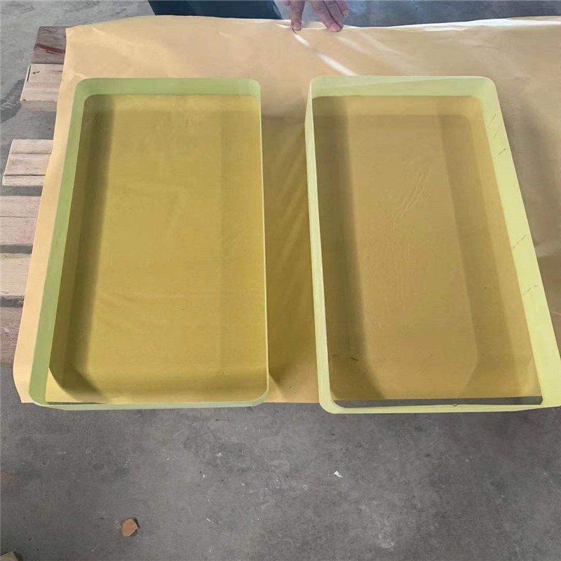 伊春铅玻璃